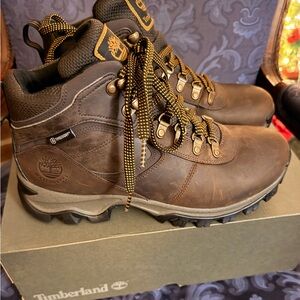 New Timberland Men's Brown Waterproof Boots perfect condition